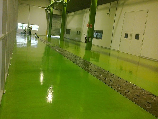 On-site flooring, coating and waterproofing execution by our delivery teams.