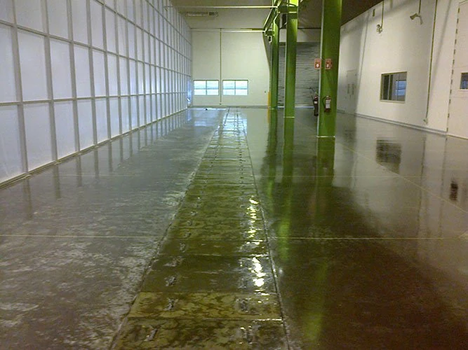 On-site flooring, coating and waterproofing execution by our delivery teams.