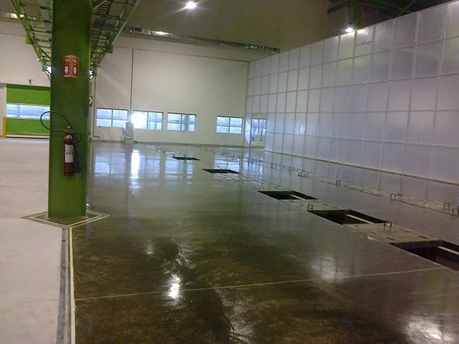 On-site flooring, coating and waterproofing execution by our delivery teams.